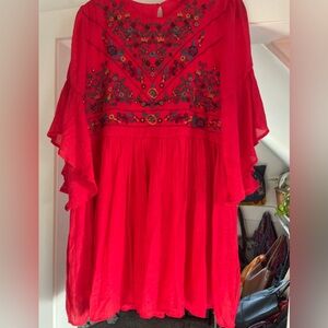 Tunic dress . With embroidery